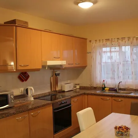 Holiday home Paradise In Prazeres