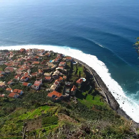 Paradise In * Prazeres